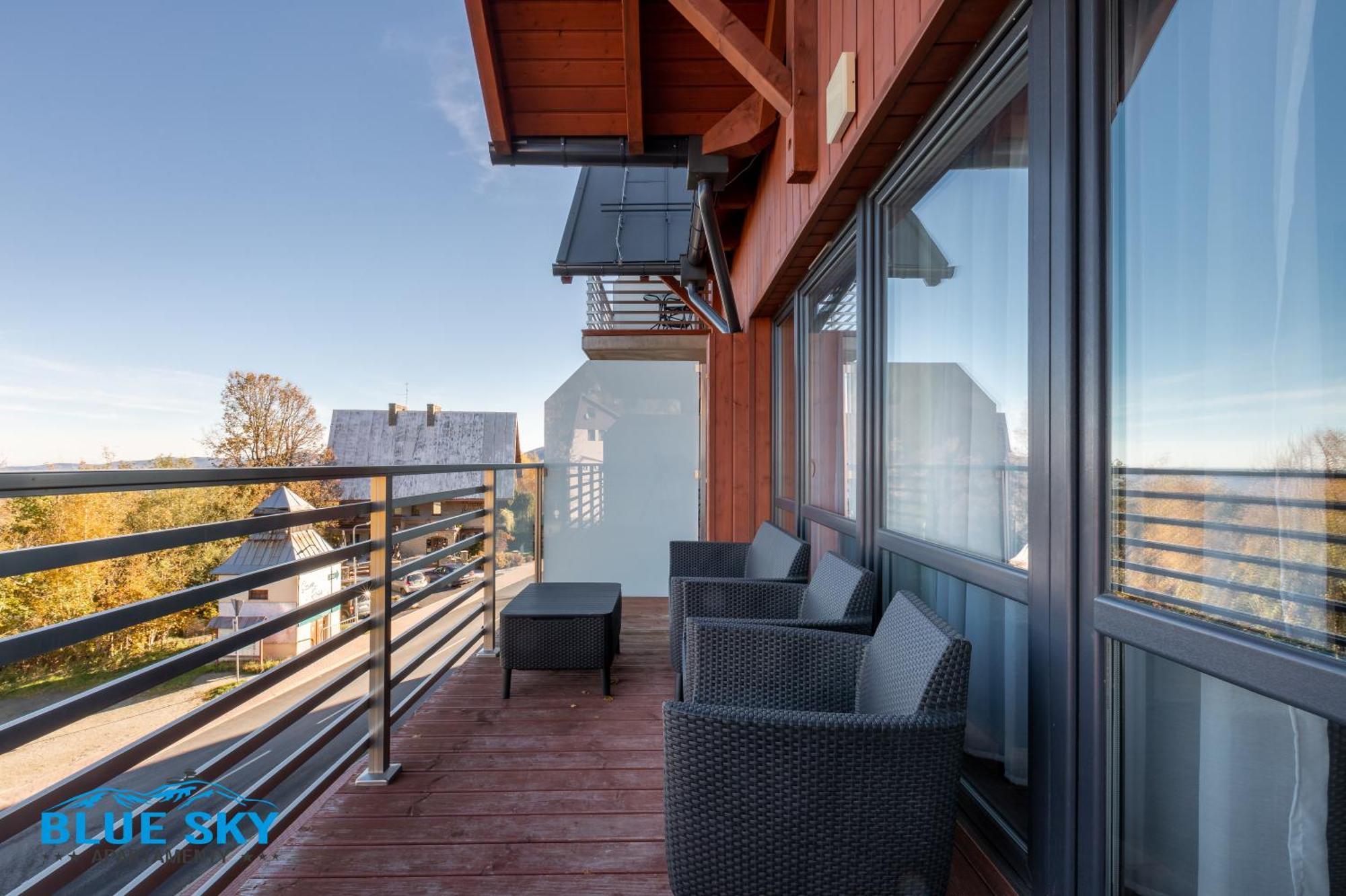 Apartamenty Bluesky: Mountain View Retreat Near Trails Karpacz Room photo
