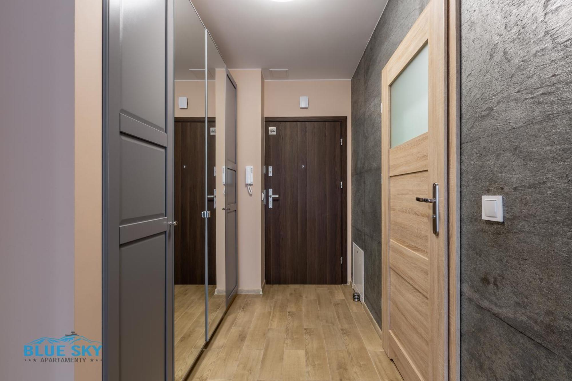 Apartamenty Bluesky: Mountain View Retreat Near Trails Karpacz Room photo